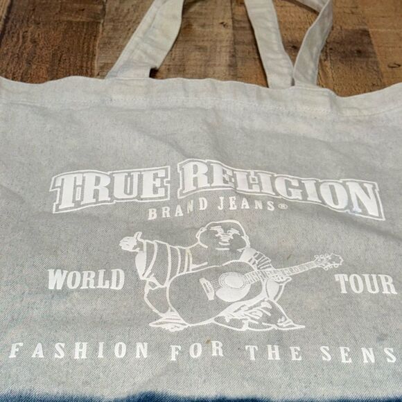 True Religion Buddha Bleached Denim Tote Logo Bag Blue
Pre owned - Picture 3 of 11